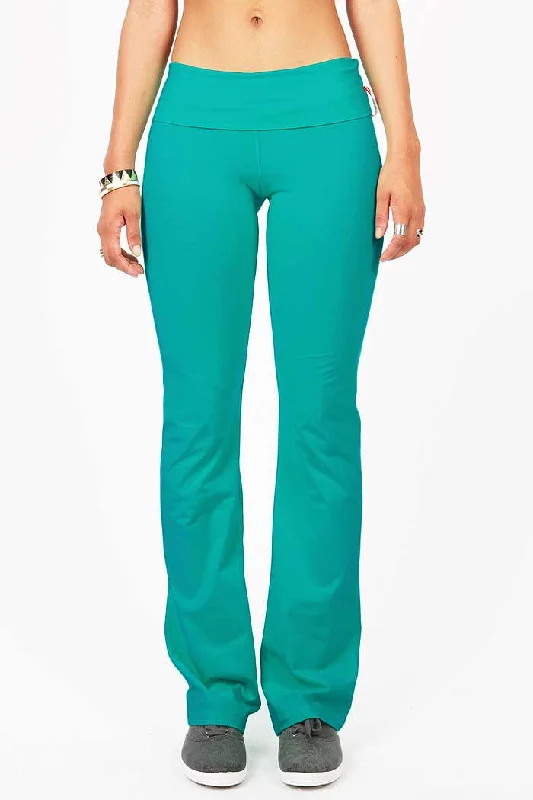 Weekend Deals That Impress Studio Yoga Pants