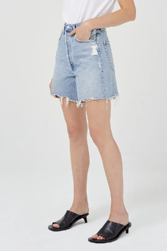 Celebrate the Weekend with Discounts STELLA SHORT DESERTED