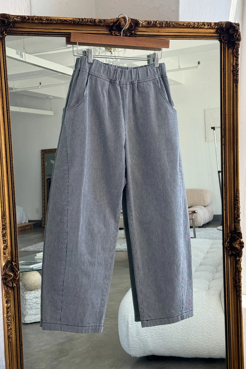 Weekend Offers That Impress ARC PANTS