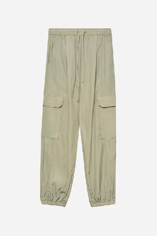 Take Advantage LIGHTWEIGHT CARGO PANTS SIZE XS & L
