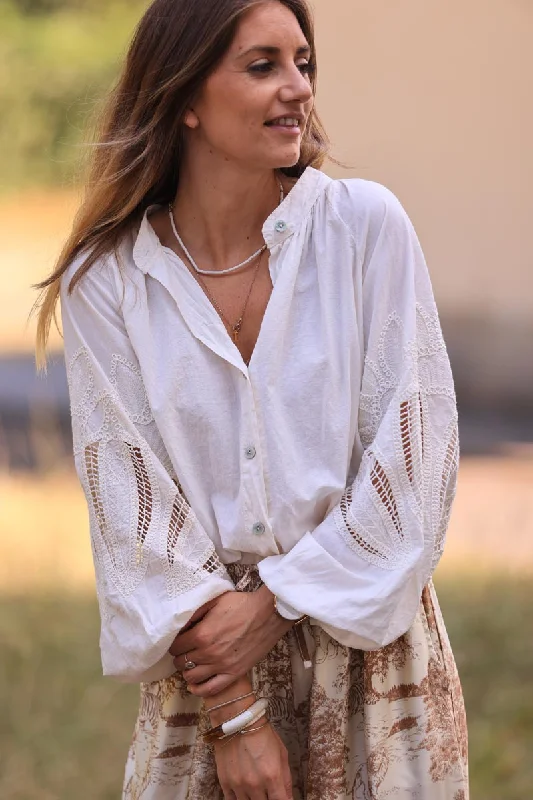 Deal of the Day Sneak Peek Sale Chemise tunique écrue à boutons manches ajourées motifs en crochet