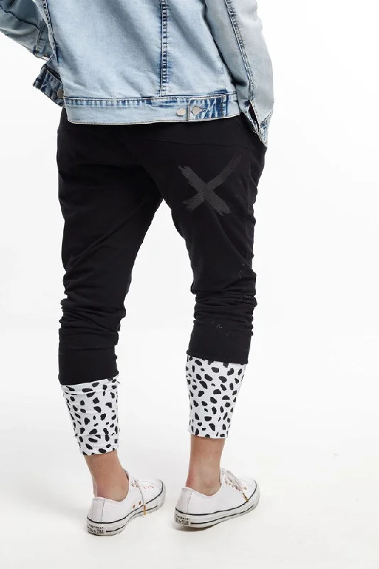 Weekend Savings Sensation Home-lee Apartment Pants Black With Pebble Print Cuffs And Black X Print Weekend Savings Sensation Home-lee Apartment Pants Black With Pebble Print Cuffs And Black X Print