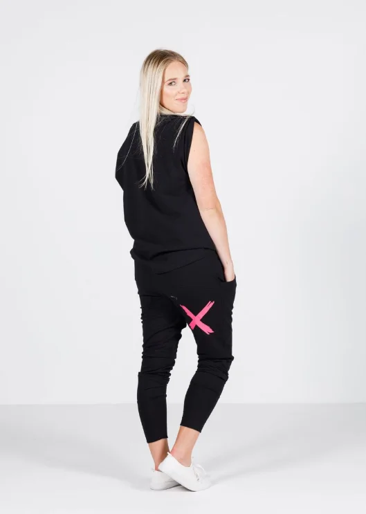 Weekend Price Cuts Galore Home-Lee Apartment Pants Black With Single Pink X