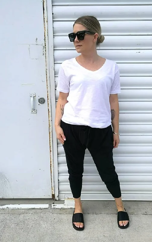Weekend Savings Bonanza Silent Theory Fluid Pants Black