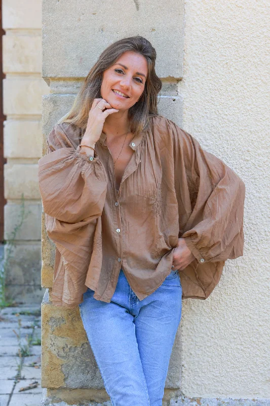 Instant Deal Closeout Sale Tunique large camel en voile de coton à boutons broderie palmiers camel Instant Deal Closeout Sale Tunique large camel en voile de coton à boutons broderie palmiers camel
