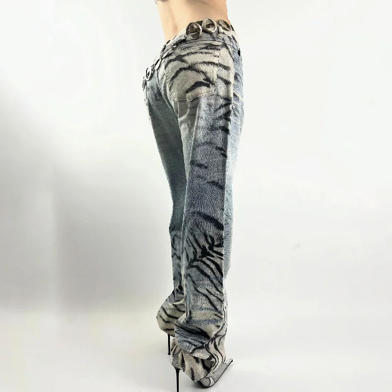 Weekend Offers That Please Roberto Cavalli washed jeans pants with tiger print - M/L