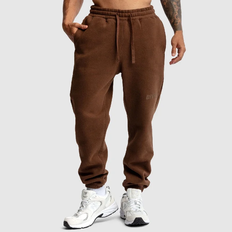 Weekend Savings Extravaganza Men's DYVN Relaxed Fit Sweats - Chocolate