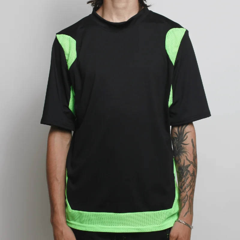 Weekend Offers That Shine MESHED UP T-SHIRT BLACK / GREEN